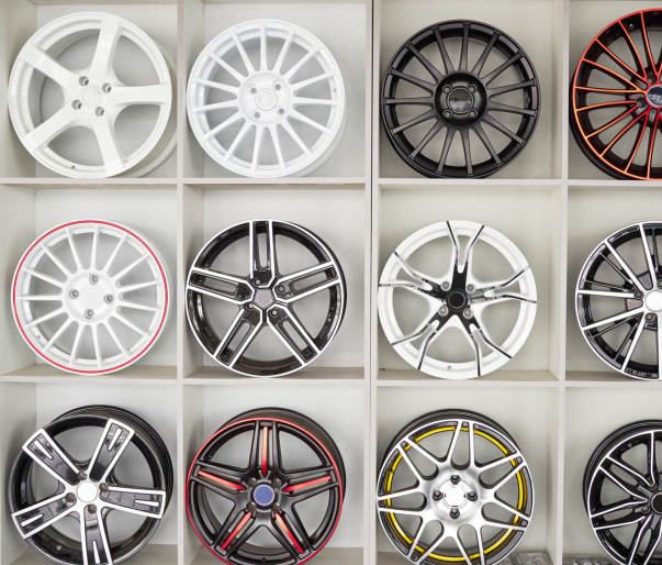Set of car wheel disks